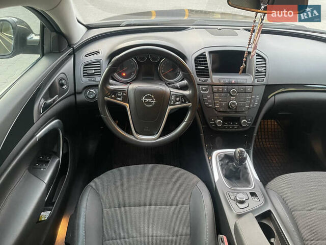 Сірий Опель Інсігнія, об'ємом двигуна 1.96 л та пробігом 225 тис. км за 9300 $, фото 36 на Automoto.ua