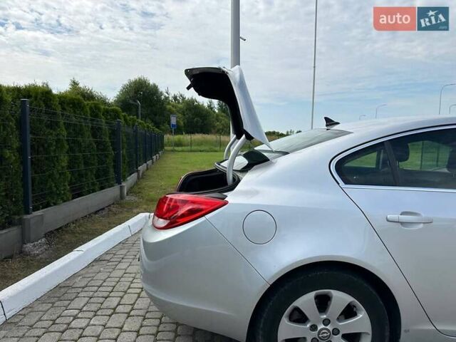 Опель Инсигния 2012 в Львове на Automoto.ua Серый Опель Инсигния, объемом двигателя 1.96 л и пробегом 246 тыс. км за 7600 $, фото 1 на Automoto.ua