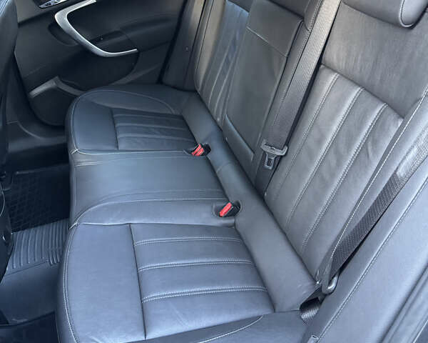 Опель Инсигния 2012 в Львове на Automoto.ua Серый Опель Инсигния, объемом двигателя 1.96 л и пробегом 155 тыс. км за 10299 $, фото 16 на Automoto.ua