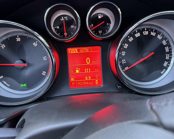 Опель Инсигния 2012 в Львове на Automoto.ua Серый Опель Инсигния, объемом двигателя 1.96 л и пробегом 155 тыс. км за 10299 $, фото 10 на Automoto.ua