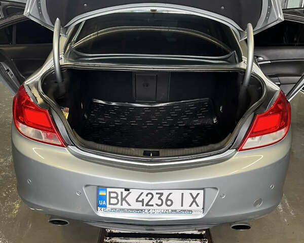 Опель Инсигния 2012 в Ровно на Automoto.ua Серый Опель Инсигния, объемом двигателя 2 л и пробегом 209 тыс. км за 9000 $, фото 6 на Automoto.ua