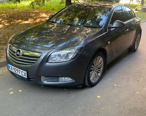 Серый Опель Инсигния, объемом двигателя 2 л и пробегом 220 тыс. км за 8150 $, фото 25 на Automoto.ua