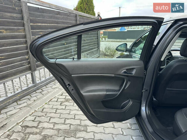 Серый Опель Инсигния, объемом двигателя 2 л и пробегом 114 тыс. км за 9700 $, фото 40 на Automoto.ua