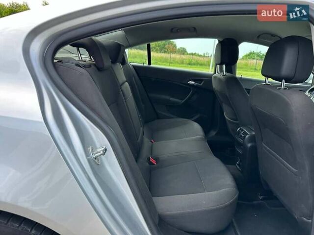 Опель Инсигния 2012 в Львове на Automoto.ua Серый Опель Инсигния, объемом двигателя 1.96 л и пробегом 246 тыс. км за 7600 $, фото 12 на Automoto.ua