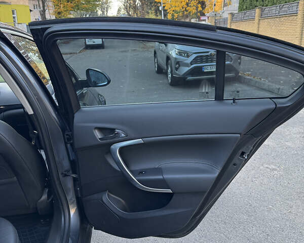 Опель Инсигния 2012 в Львове на Automoto.ua Серый Опель Инсигния, объемом двигателя 1.96 л и пробегом 155 тыс. км за 10299 $, фото 19 на Automoto.ua