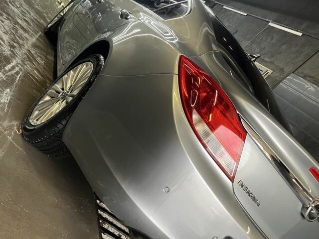 Сірий Опель Інсігнія, об'ємом двигуна 2 л та пробігом 212 тис. км за 9000 $, фото 3 на Automoto.ua