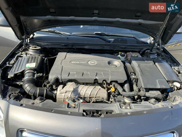 Серый Опель Инсигния, объемом двигателя 2 л и пробегом 318 тыс. км за 8200 $, фото 18 на Automoto.ua