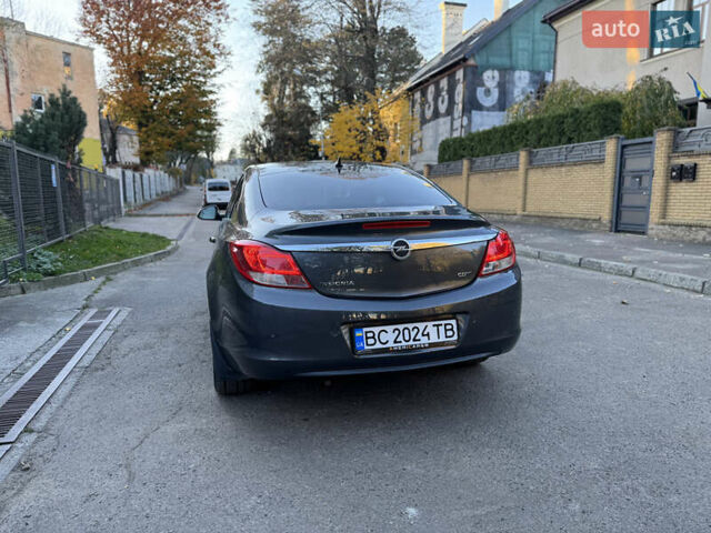 Опель Инсигния 2012 в Львове на Automoto.ua Серый Опель Инсигния, объемом двигателя 1.96 л и пробегом 155 тыс. км за 10299 $, фото 6 на Automoto.ua