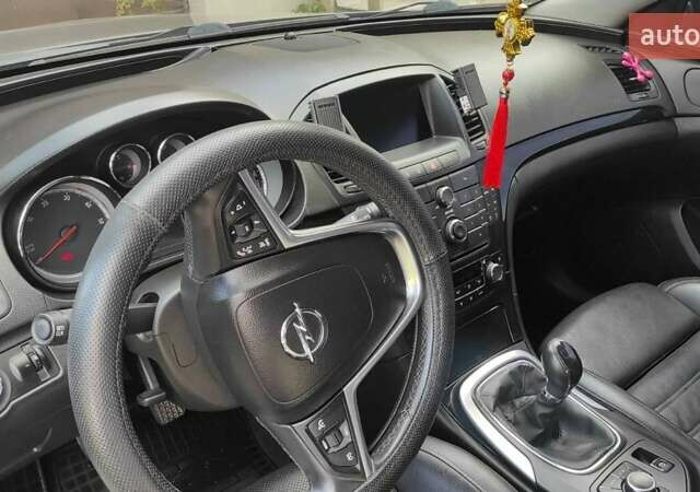 Сірий Опель Інсігнія, об'ємом двигуна 1.96 л та пробігом 335 тис. км за 9500 $, фото 6 на Automoto.ua