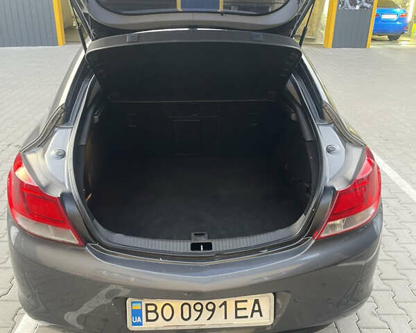 Сірий Опель Інсігнія, об'ємом двигуна 1.96 л та пробігом 225 тис. км за 9300 $, фото 44 на Automoto.ua