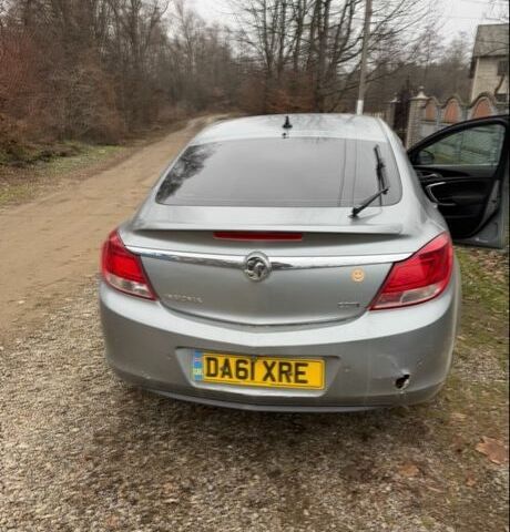 Сірий Опель Інсігнія, об'ємом двигуна 2 л та пробігом 320 тис. км за 3228 $, фото 4 на Automoto.ua