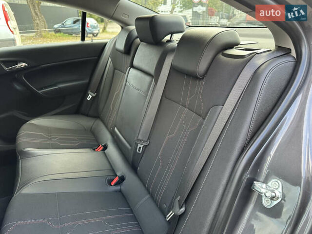 Серый Опель Инсигния, объемом двигателя 2 л и пробегом 114 тыс. км за 9700 $, фото 43 на Automoto.ua