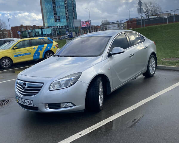 Сірий Опель Інсігнія, об'ємом двигуна 1.96 л та пробігом 205 тис. км за 11200 $, фото 1 на Automoto.ua