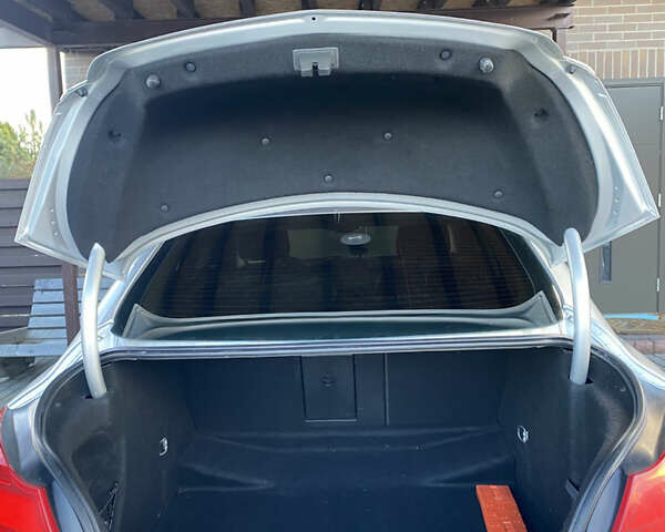 Сірий Опель Інсігнія, об'ємом двигуна 1.96 л та пробігом 205 тис. км за 11200 $, фото 4 на Automoto.ua