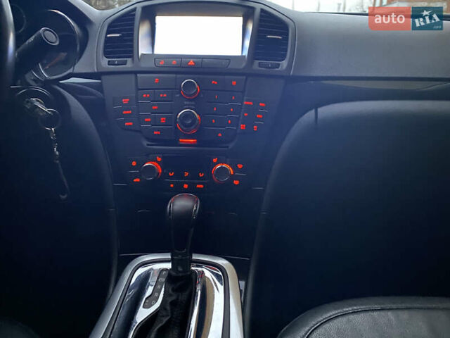 Сірий Опель Інсігнія, об'ємом двигуна 1.96 л та пробігом 205 тис. км за 11200 $, фото 8 на Automoto.ua