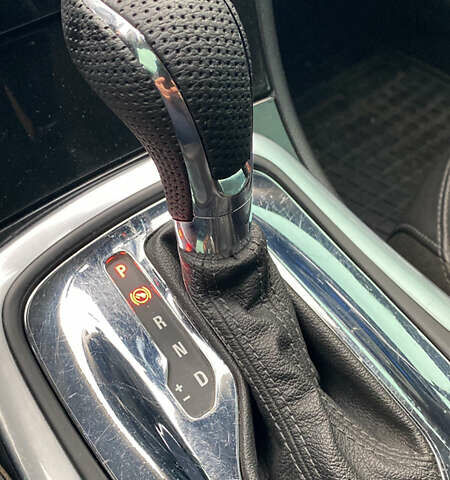 Сірий Опель Інсігнія, об'ємом двигуна 1.96 л та пробігом 205 тис. км за 11200 $, фото 20 на Automoto.ua