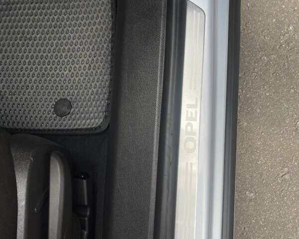 Опель Инсигния 2013 в Одессе на Automoto.ua Серый Опель Инсигния, объемом двигателя 1.96 л и пробегом 169 тыс. км за 8400 $, фото 16 на Automoto.ua