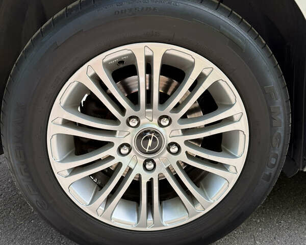 Серый Опель Инсигния, объемом двигателя 2 л и пробегом 241 тыс. км за 8300 $, фото 14 на Automoto.ua