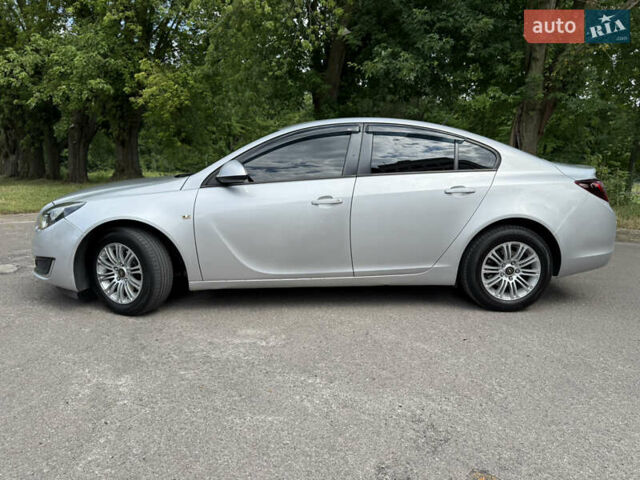 Серый Опель Инсигния, объемом двигателя 2 л и пробегом 241 тыс. км за 8300 $, фото 8 на Automoto.ua