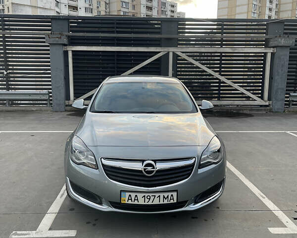 Серый Опель Инсигния, объемом двигателя 1.36 л и пробегом 1 тыс. км за 18500 $, фото 1 на Automoto.ua