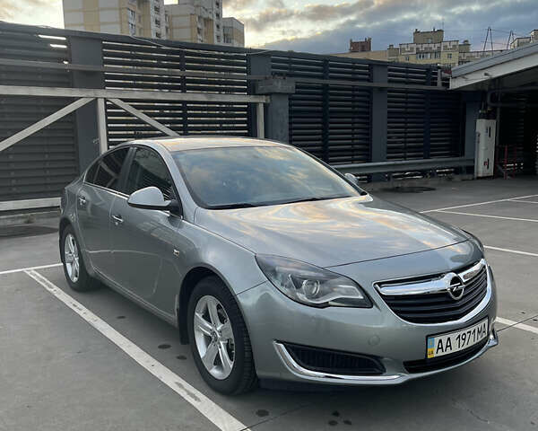 Серый Опель Инсигния, объемом двигателя 1.36 л и пробегом 1 тыс. км за 18500 $, фото 2 на Automoto.ua