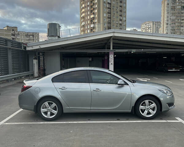 Серый Опель Инсигния, объемом двигателя 1.36 л и пробегом 1 тыс. км за 18500 $, фото 3 на Automoto.ua