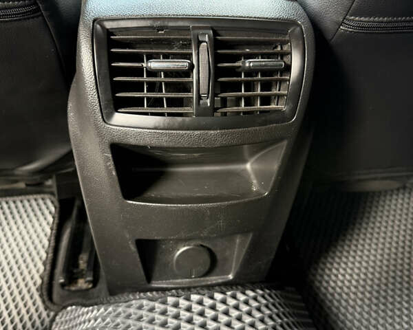 Серый Опель Инсигния, объемом двигателя 2 л и пробегом 241 тыс. км за 8300 $, фото 23 на Automoto.ua