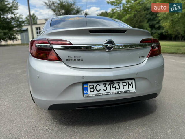 Серый Опель Инсигния, объемом двигателя 2 л и пробегом 241 тыс. км за 8300 $, фото 10 на Automoto.ua