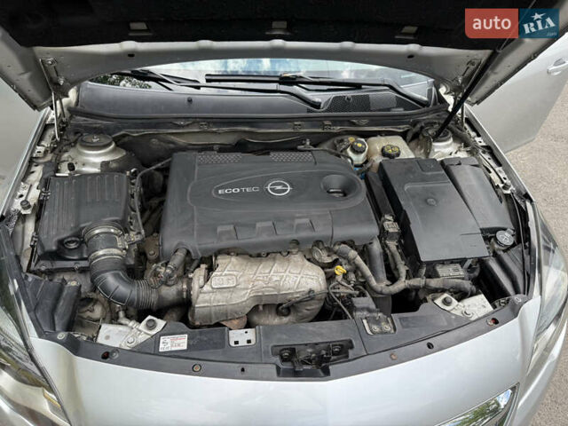 Серый Опель Инсигния, объемом двигателя 2 л и пробегом 241 тыс. км за 8300 $, фото 30 на Automoto.ua