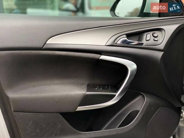 Серый Опель Инсигния, объемом двигателя 1.96 л и пробегом 225 тыс. км за 10500 $, фото 17 на Automoto.ua