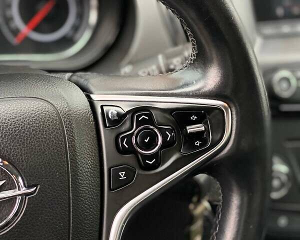 Серый Опель Инсигния, объемом двигателя 1.96 л и пробегом 225 тыс. км за 10500 $, фото 25 на Automoto.ua