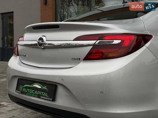 Серый Опель Инсигния, объемом двигателя 1.96 л и пробегом 225 тыс. км за 10500 $, фото 13 на Automoto.ua