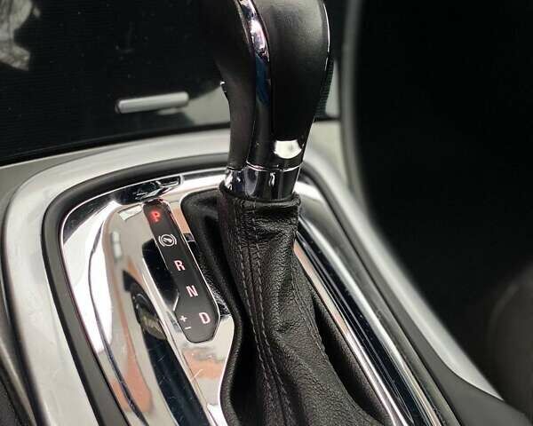 Серый Опель Инсигния, объемом двигателя 1.96 л и пробегом 225 тыс. км за 10500 $, фото 34 на Automoto.ua