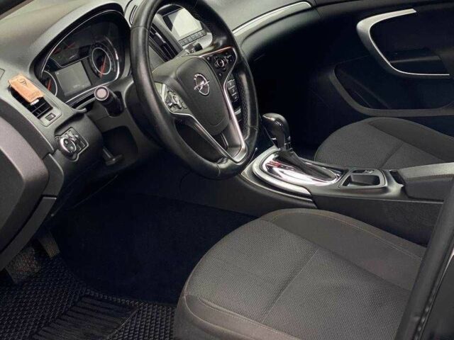 Серый Опель Инсигния, объемом двигателя 2 л и пробегом 225 тыс. км за 10500 $, фото 10 на Automoto.ua