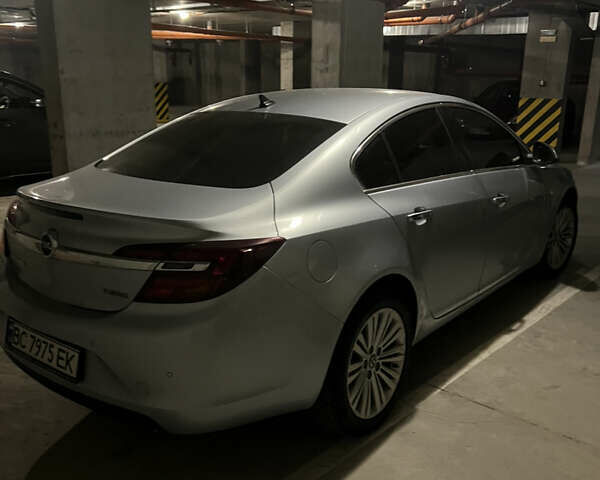 Сірий Опель Інсігнія, об'ємом двигуна 2 л та пробігом 99 тис. км за 11000 $, фото 1 на Automoto.ua