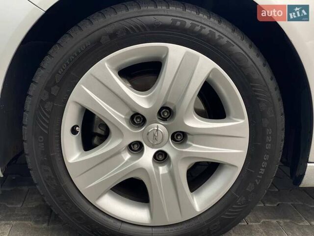 Серый Опель Инсигния, объемом двигателя 1.96 л и пробегом 225 тыс. км за 10500 $, фото 18 на Automoto.ua