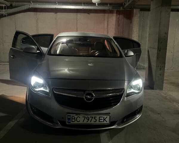Сірий Опель Інсігнія, об'ємом двигуна 2 л та пробігом 99 тис. км за 11000 $, фото 3 на Automoto.ua