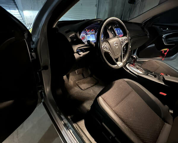 Сірий Опель Інсігнія, об'ємом двигуна 2 л та пробігом 99 тис. км за 11000 $, фото 11 на Automoto.ua