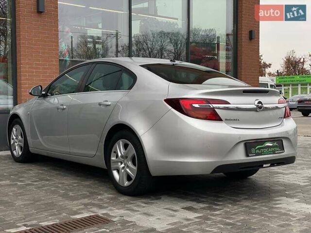 Серый Опель Инсигния, объемом двигателя 1.96 л и пробегом 225 тыс. км за 10500 $, фото 7 на Automoto.ua