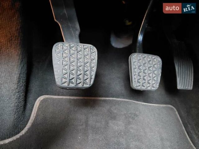 Серый Опель Инсигния, объемом двигателя 1.4 л и пробегом 167 тыс. км за 8650 $, фото 14 на Automoto.ua