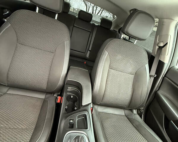 Сірий Опель Інсігнія, об'ємом двигуна 1.96 л та пробігом 153 тис. км за 15200 $, фото 17 на Automoto.ua