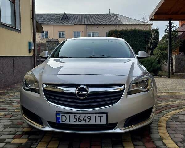 Серый Опель Инсигния, объемом двигателя 1.4 л и пробегом 167 тыс. км за 8650 $, фото 3 на Automoto.ua