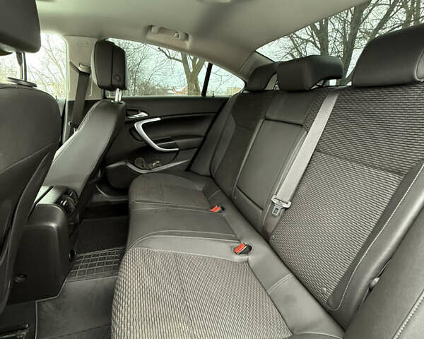 Сірий Опель Інсігнія, об'ємом двигуна 1.96 л та пробігом 153 тис. км за 15200 $, фото 22 на Automoto.ua