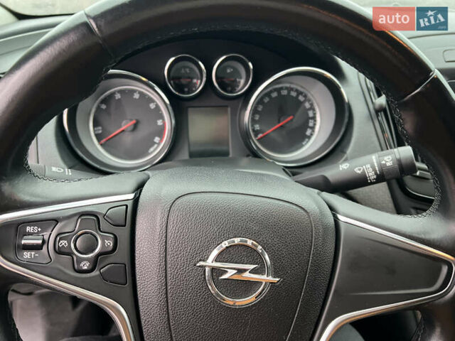 Серый Опель Инсигния, объемом двигателя 1.6 л и пробегом 155 тыс. км за 10300 $, фото 45 на Automoto.ua