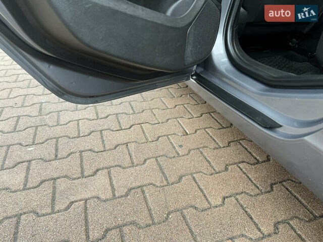 Серый Опель Инсигния, объемом двигателя 1.6 л и пробегом 155 тыс. км за 10300 $, фото 49 на Automoto.ua