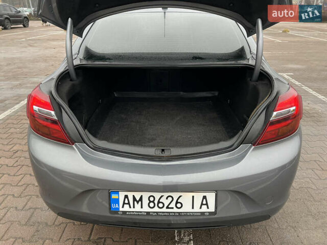 Серый Опель Инсигния, объемом двигателя 1.6 л и пробегом 155 тыс. км за 10300 $, фото 12 на Automoto.ua