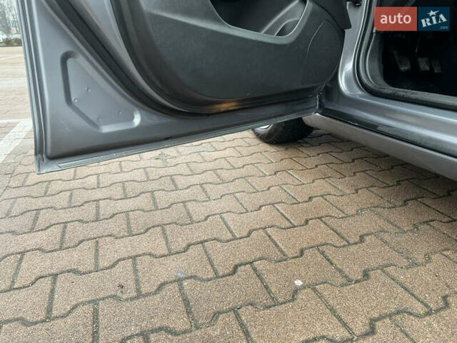 Серый Опель Инсигния, объемом двигателя 1.6 л и пробегом 155 тыс. км за 10300 $, фото 50 на Automoto.ua