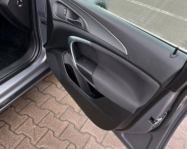 Серый Опель Инсигния, объемом двигателя 1.6 л и пробегом 155 тыс. км за 10300 $, фото 34 на Automoto.ua