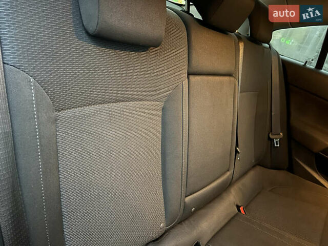 Серый Опель Инсигния, объемом двигателя 1.6 л и пробегом 155 тыс. км за 10300 $, фото 51 на Automoto.ua