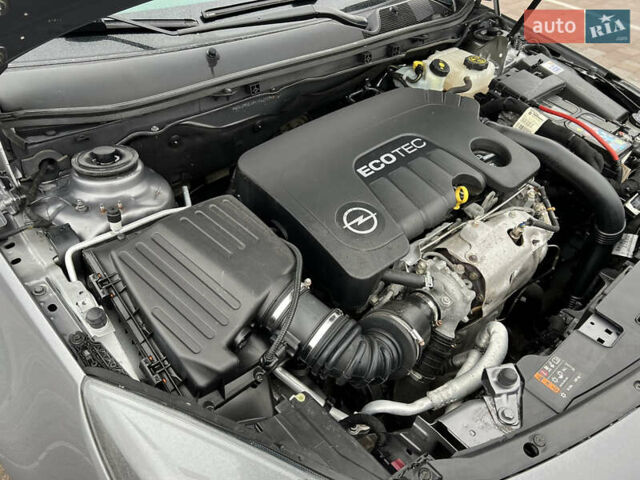 Серый Опель Инсигния, объемом двигателя 1.6 л и пробегом 155 тыс. км за 10300 $, фото 54 на Automoto.ua